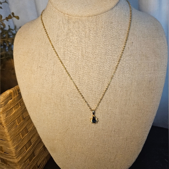 Vintage Fashion Necklace Blue Sapphire Pendant - Picture 2 of 3